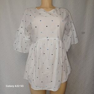 Ingrid & Isabel Women Maternity Size XS White and Black Flutter Sleeve Blouse